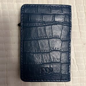 Pop Sonic Blue Crocodile Pattern Pop Up Card Holder with RFID Protection